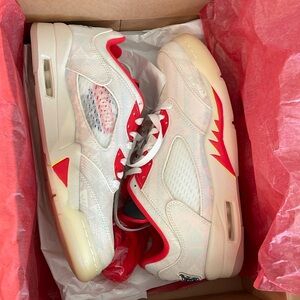 New with tags Jordan 5 Chinese New Year size 9.5